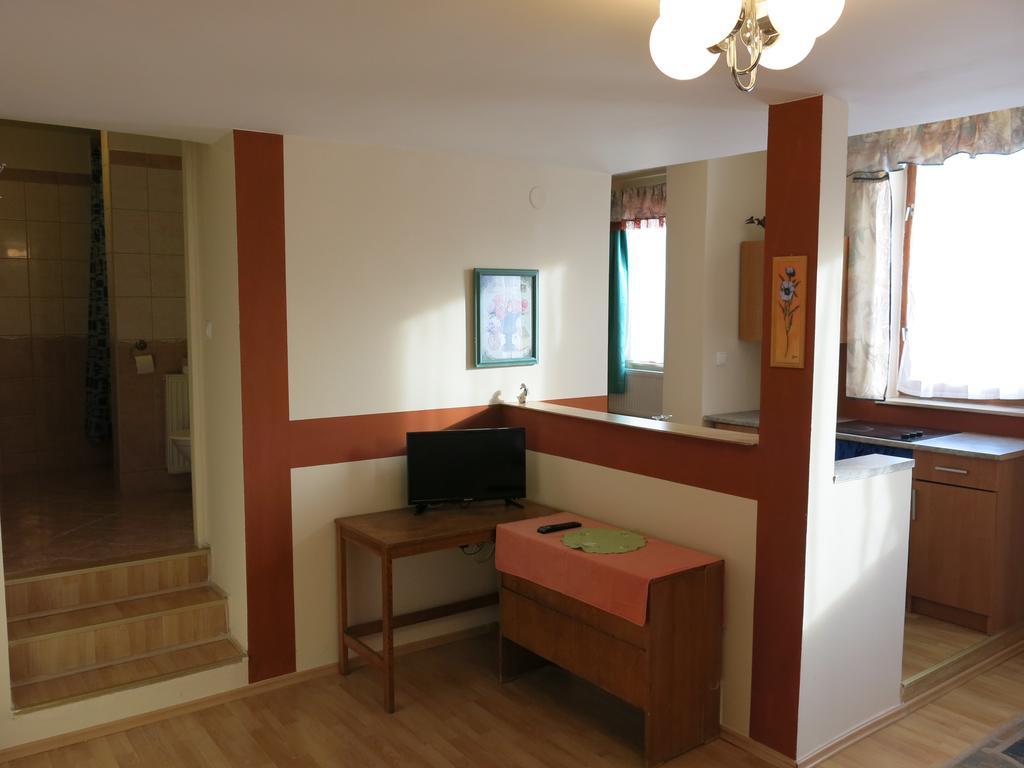 Apartmany Sedmikraska Tehovec Exterior photo